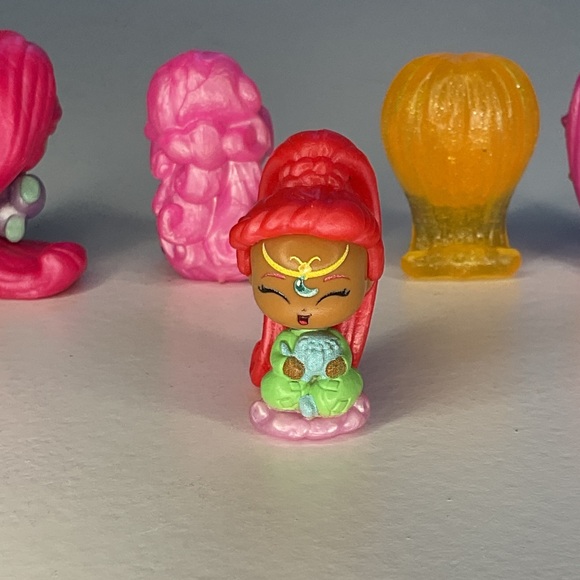 Fisher-Price Magical Mini Doll Collection - Picture 7 of 7